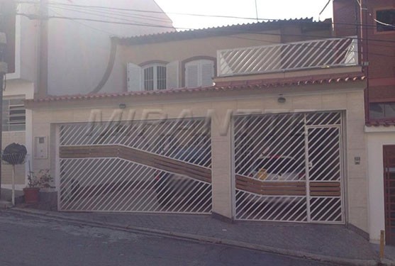 Sobrado de 190m² com 4 quartos em Horto Florestal