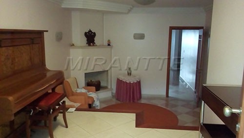 Sobrado de 350m² com 3 quartos em Jardim França