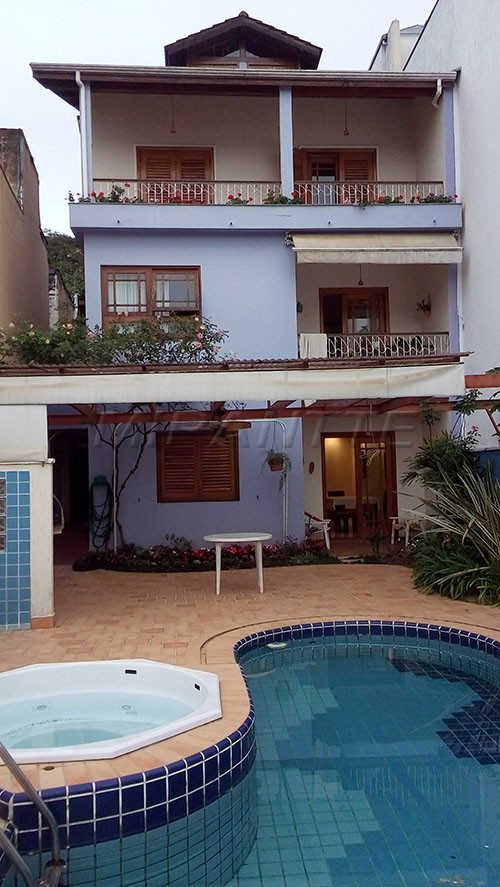 Sobrado de 350m² com 3 quartos em Jardim França