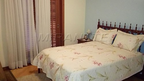 Sobrado de 350m² com 3 quartos em Jardim França