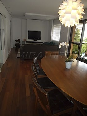 Apartamento de 145m² com 4 quartos em Santana