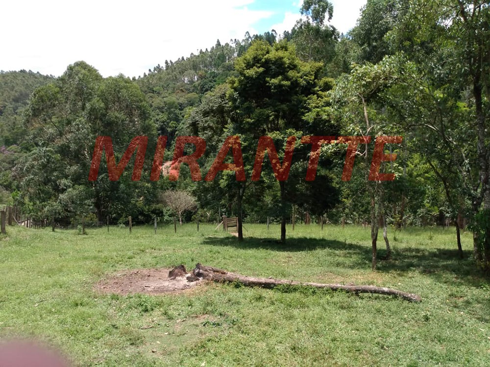 ChÁcara de 14910m² com 2 quartos em Água das Cascatas