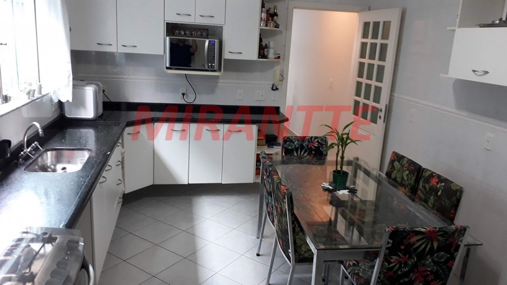 Sobrado de 138m² com 3 quartos em Parada Inglesa
