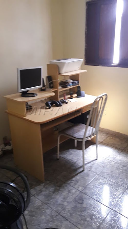 Sobrado de 250m² com 4 quartos em Furnas