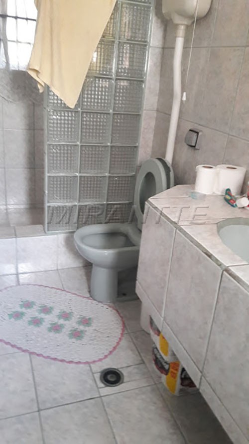 Sobrado de 250m² com 4 quartos em Furnas