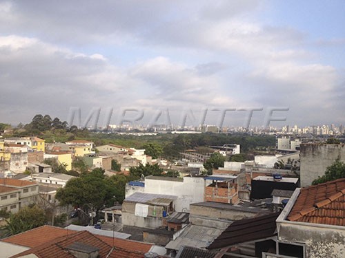 Terreno de m² com 2 quartos em Casa Verde