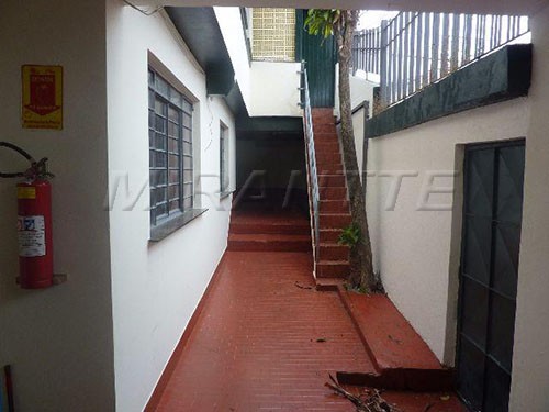 Comercial de 236m² em Penha