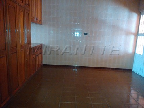 Casa terrea de 450m² com 3 quartos em Vila Albertina