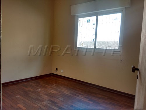 Casa terrea de 450m² com 3 quartos em Vila Albertina