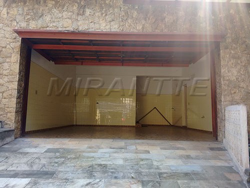 Casa terrea de 450m² com 3 quartos em Vila Albertina