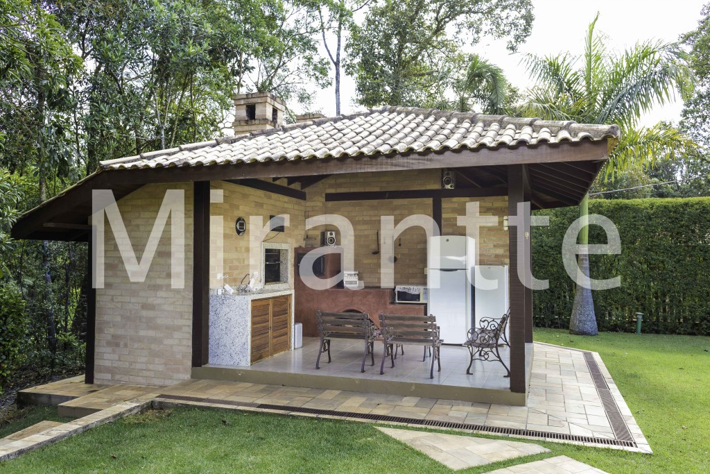 Sobrado de 456m² com 3 quartos em Serra da Cantareira