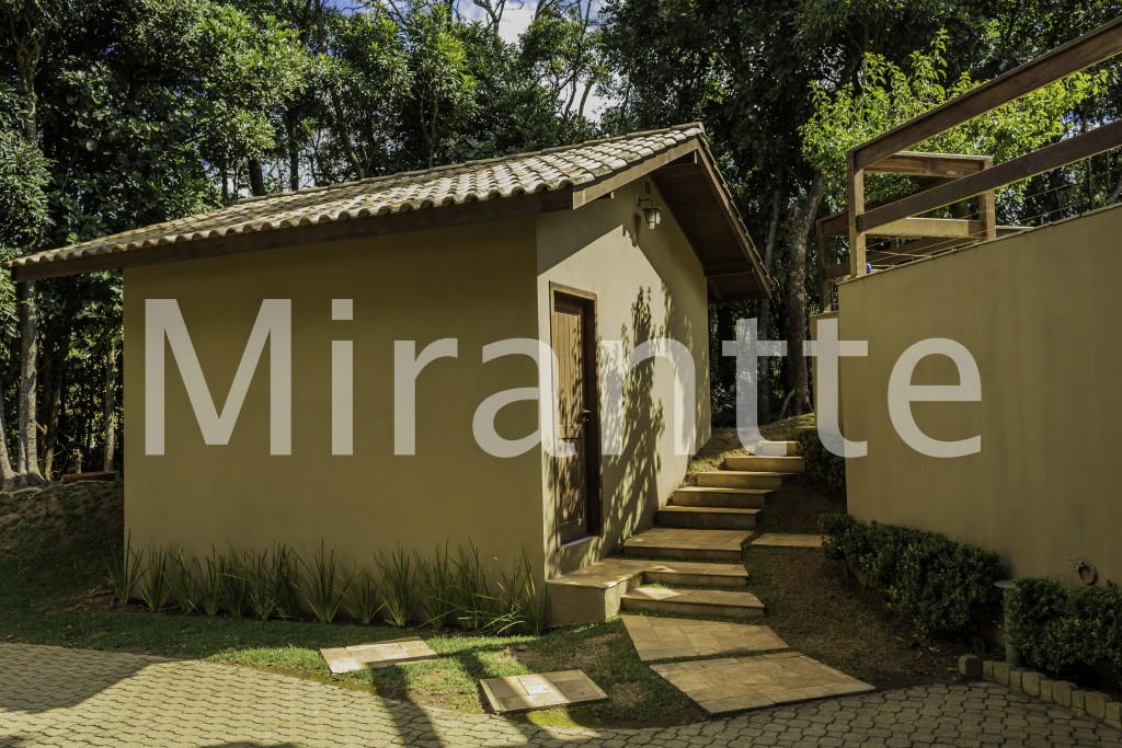Sobrado de 456m² com 3 quartos em Serra da Cantareira