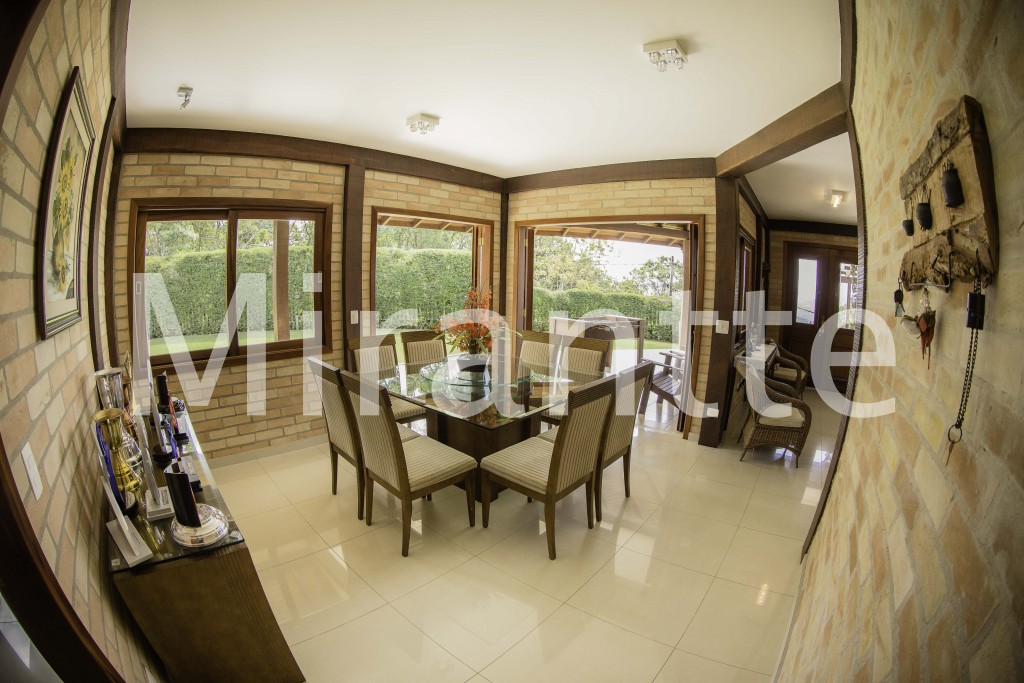 Sobrado de 456m² com 3 quartos em Serra da Cantareira
