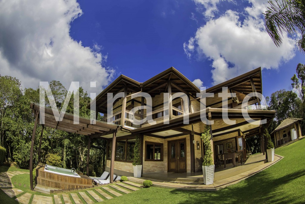 Sobrado de 456m² com 3 quartos em Serra da Cantareira