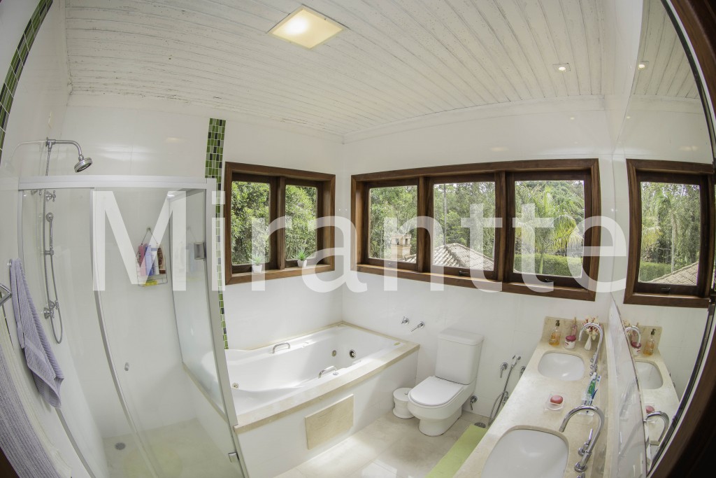Sobrado de 456m² com 3 quartos em Serra da Cantareira