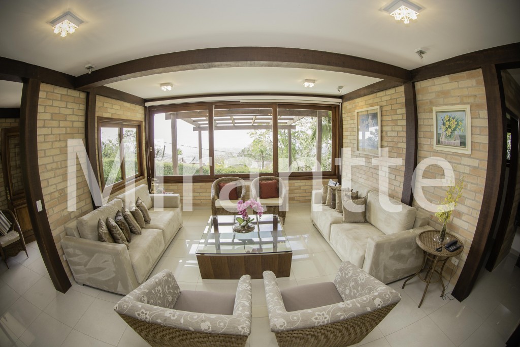 Sobrado de 456m² com 3 quartos em Serra da Cantareira