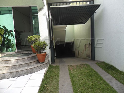 Comercial de 600m² em Santana