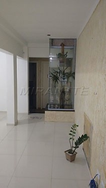 Comercial de 180m² em Vila Mazzei