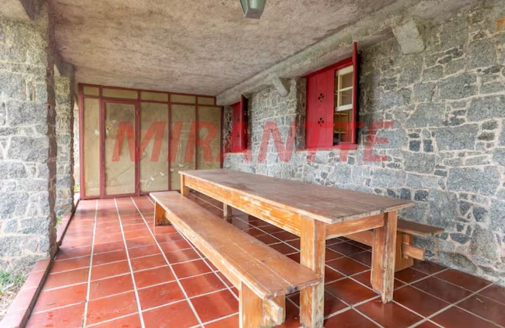 Sobrado de 700m² com 4 quartos em Tremembe