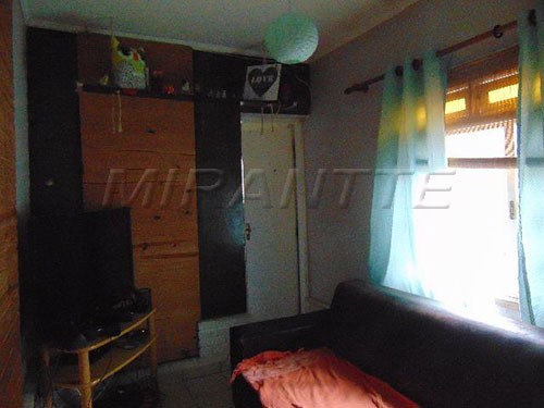 Sobrado de 195m² com 3 quartos em Vila Gustavo
