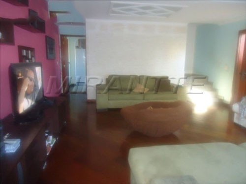 Sobrado de 195m² com 3 quartos em Vila Gustavo