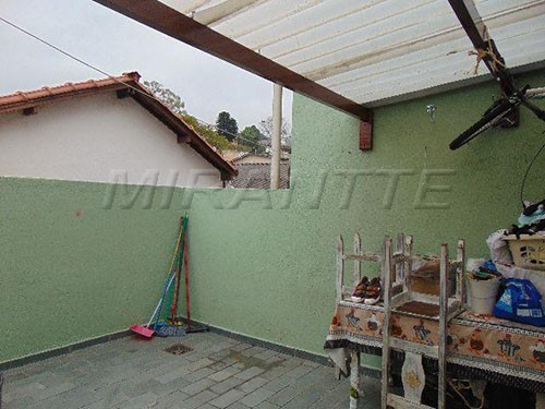 Sobrado de 195m² com 3 quartos em Vila Gustavo