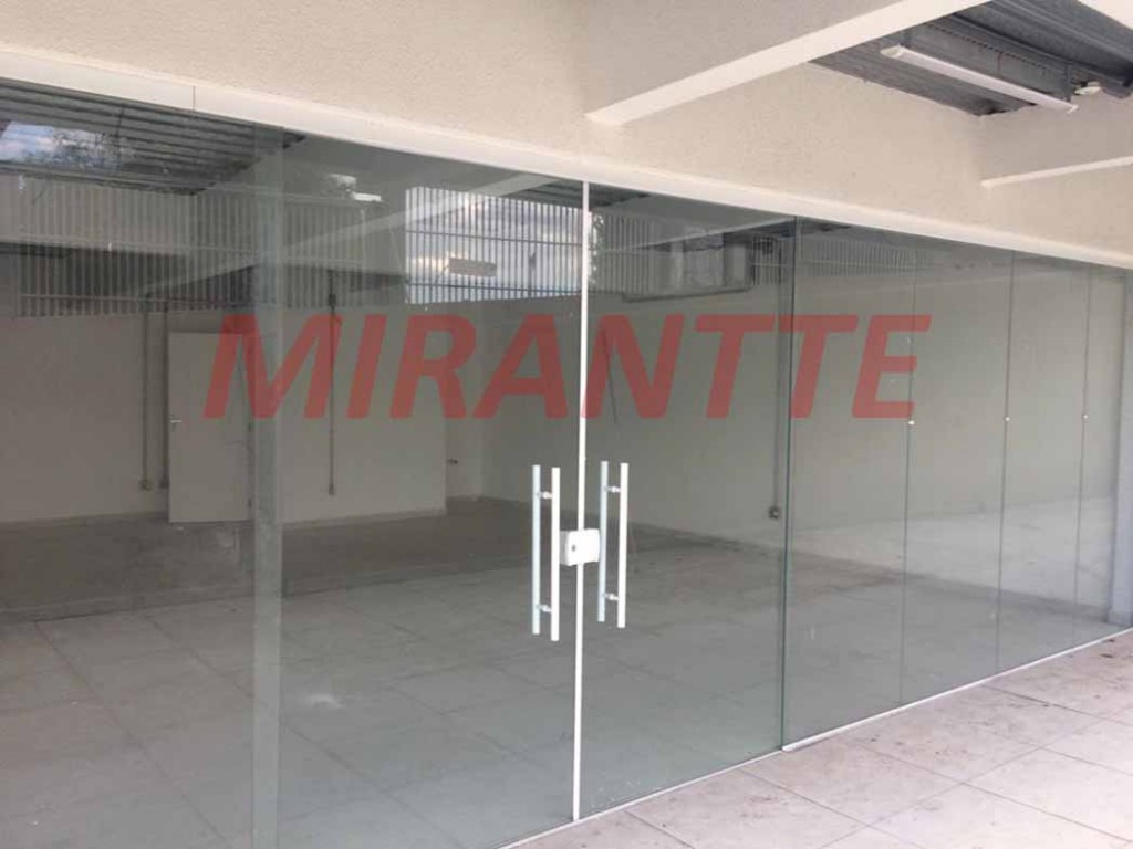 Comercial de 2300m² em Parada Inglesa
