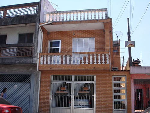 Sobrado de 170m² com 4 quartos em Parque Edu Chaves