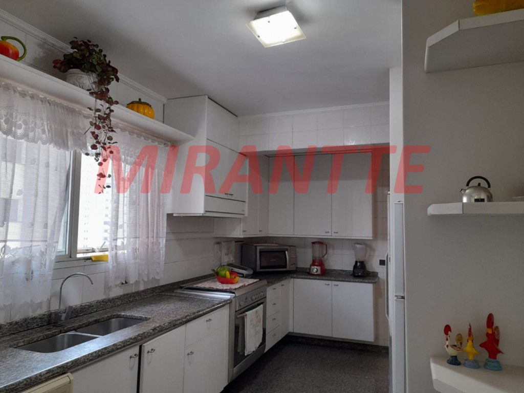 Apartamento de 308m² com 4 quartos em Santana