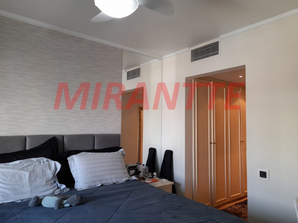 Apartamento de 308m² com 4 quartos em Santana