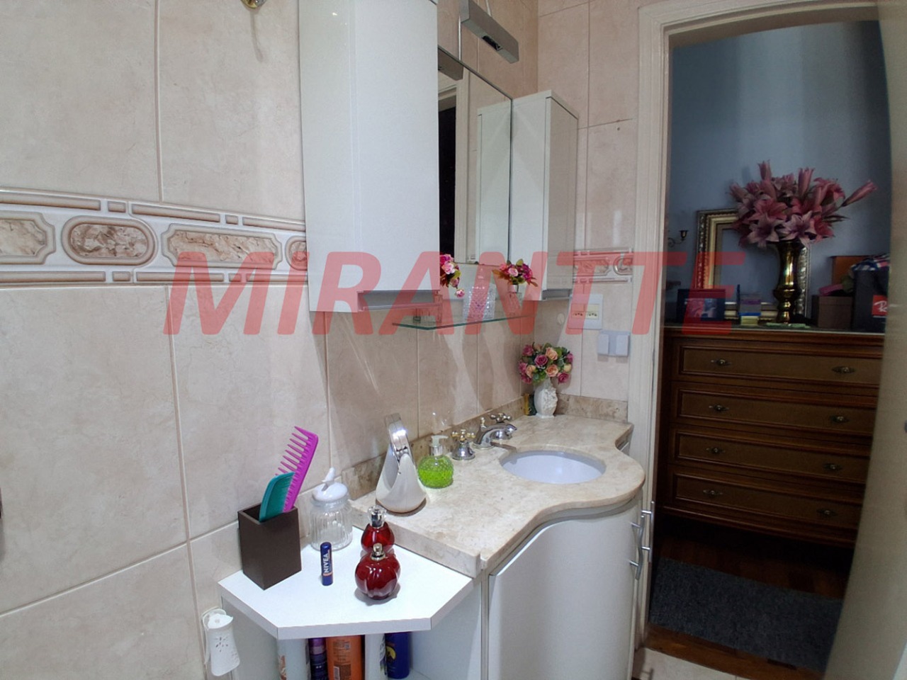 Sobrado de 202m² com 3 quartos em Parada Inglesa