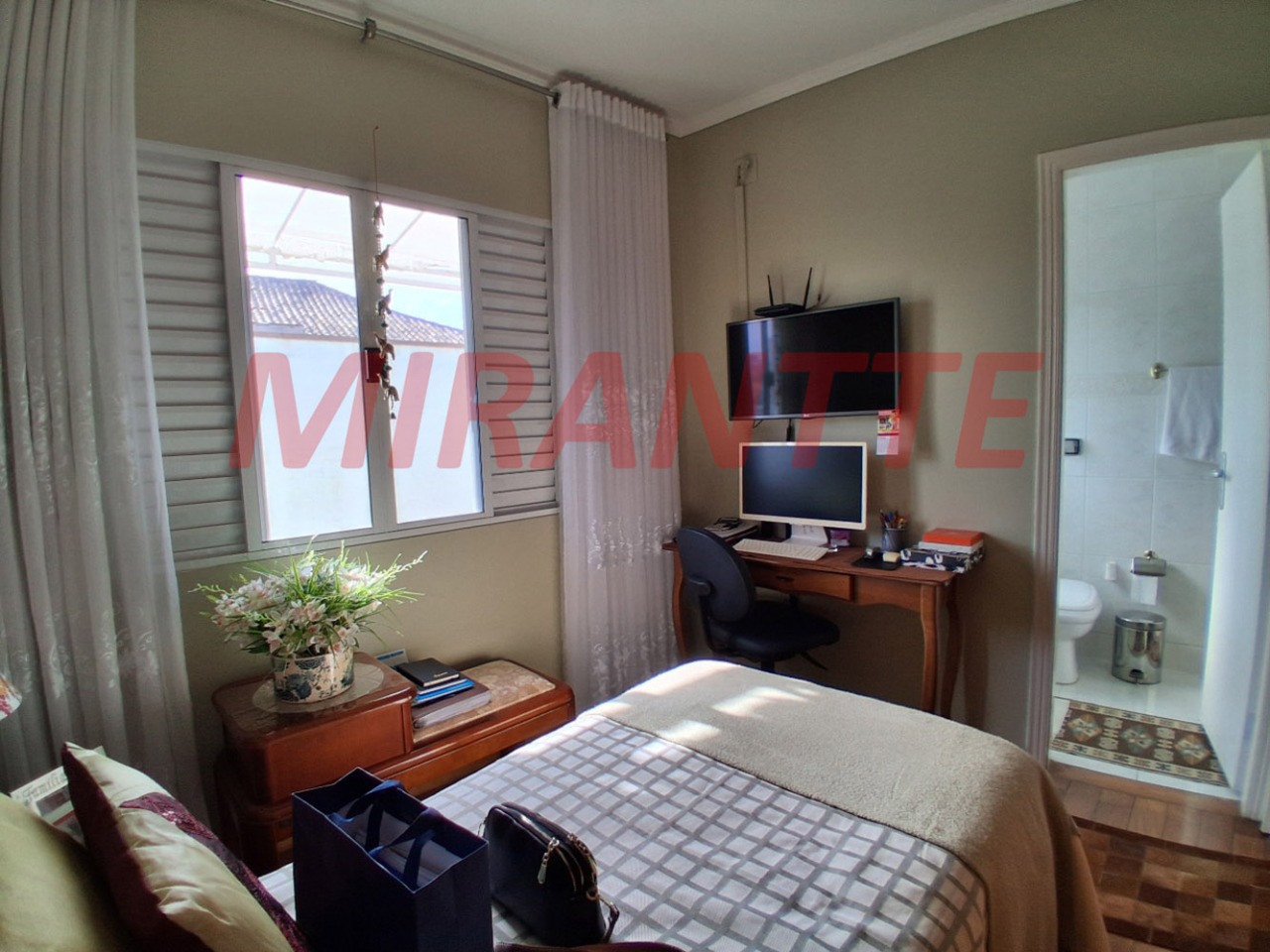 Sobrado de 202m² com 3 quartos em Parada Inglesa