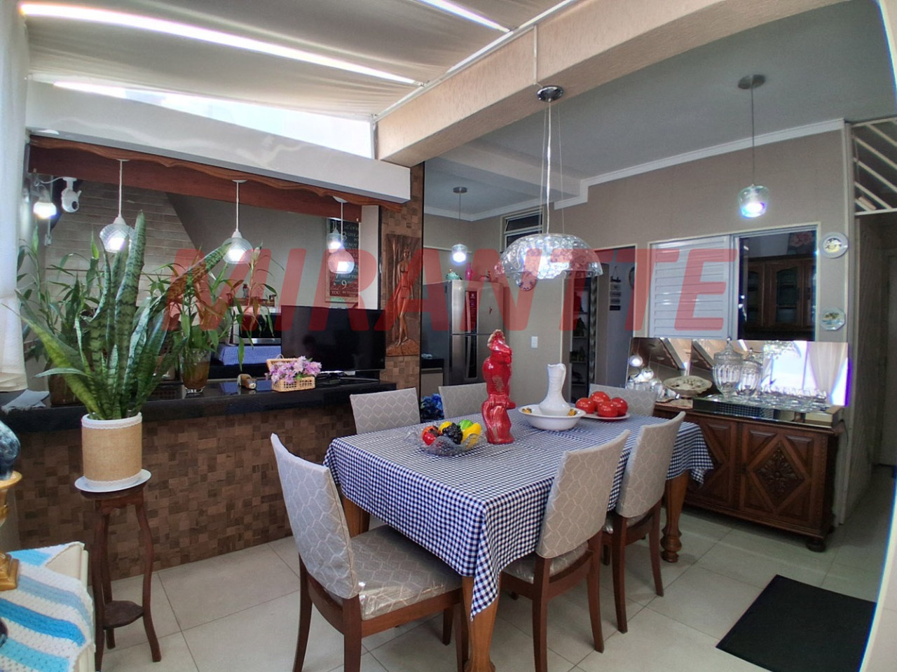 Sobrado de 202m² com 3 quartos em Parada Inglesa