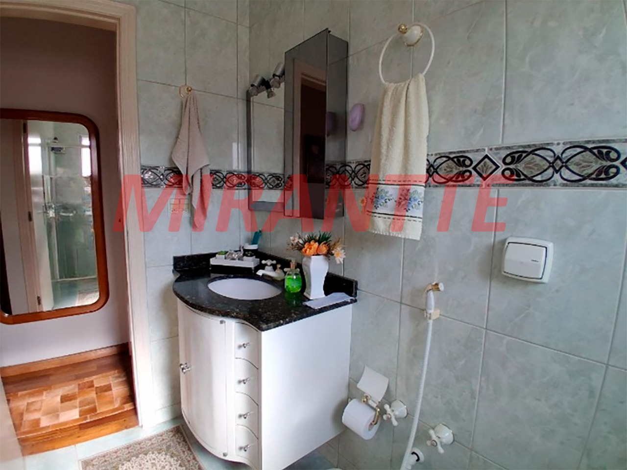 Sobrado de 202m² com 3 quartos em Parada Inglesa