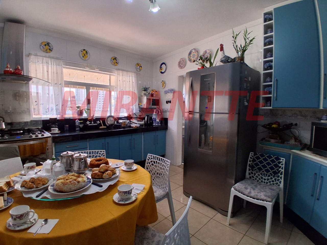 Sobrado de 202m² com 3 quartos em Parada Inglesa