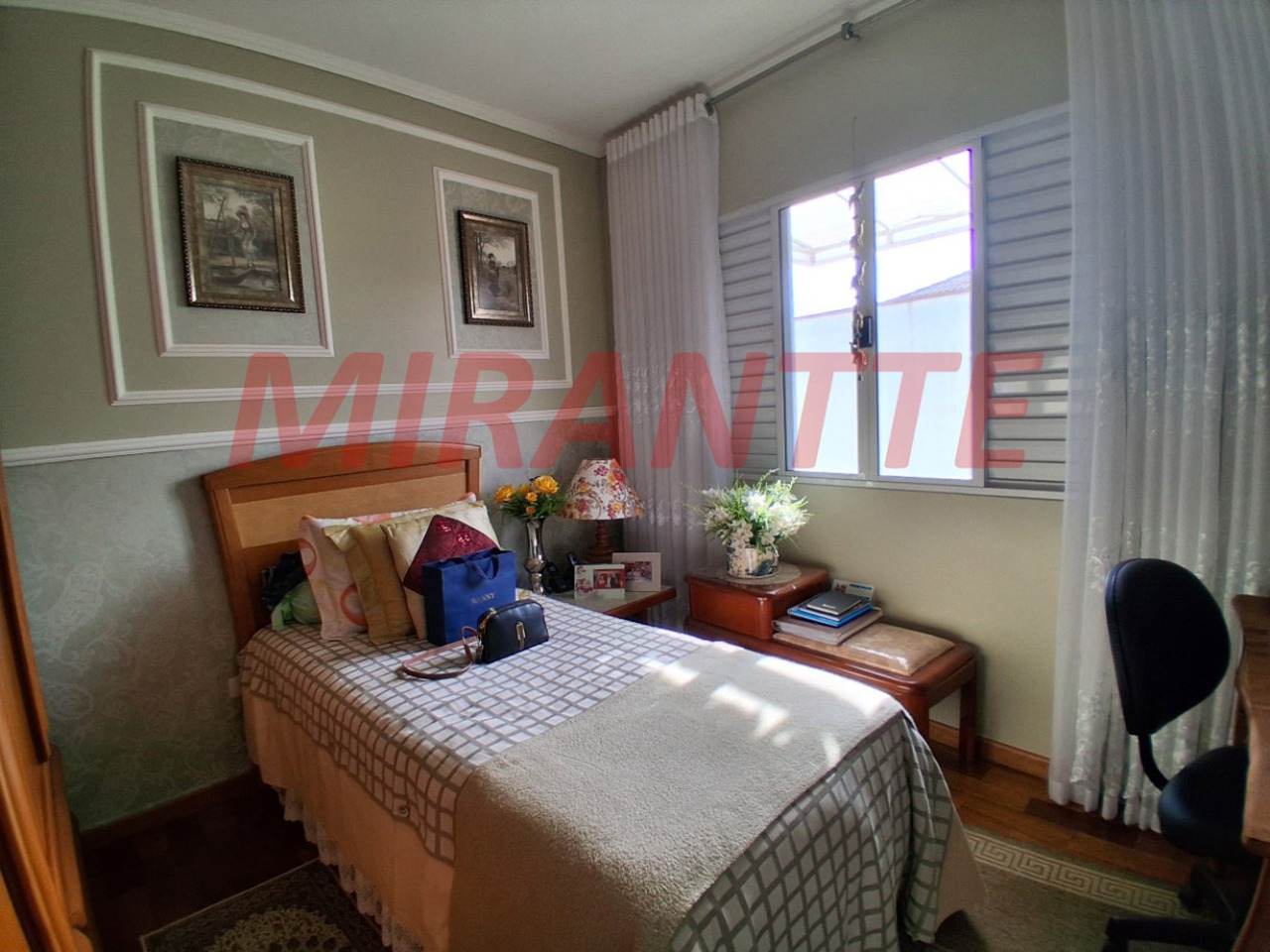 Sobrado de 202m² com 3 quartos em Parada Inglesa