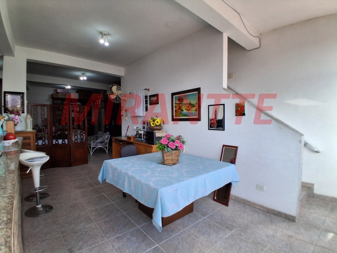 Sobrado de 202m² com 3 quartos em Parada Inglesa