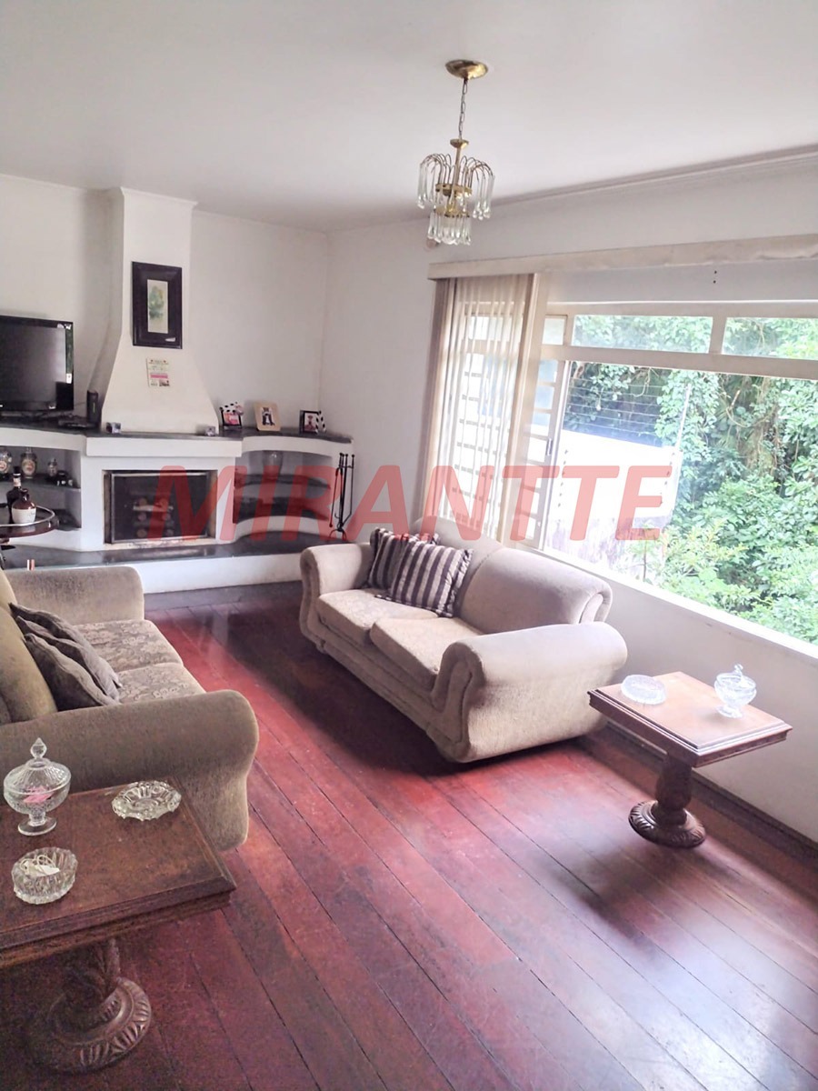 Sobrado de 300m² com 4 quartos em Jardim Virginia Bianca