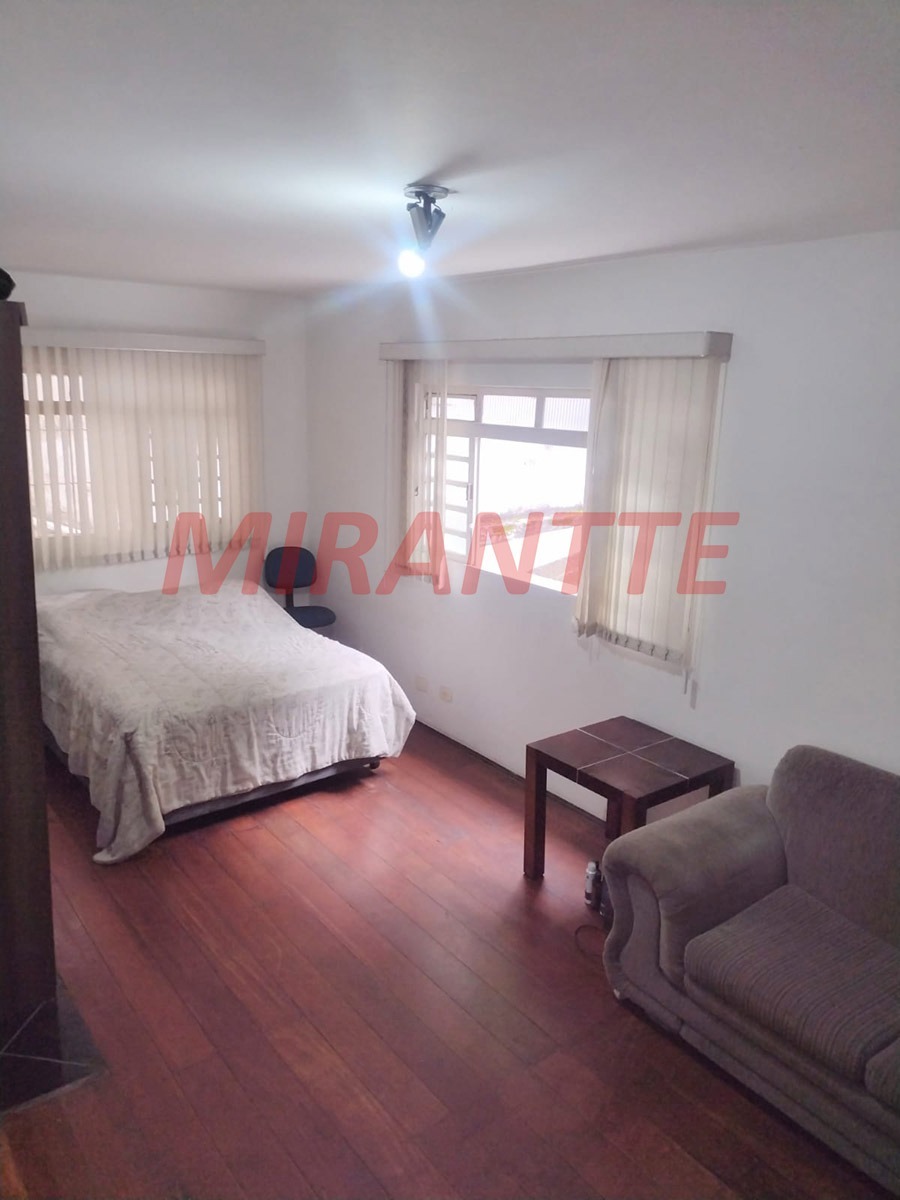 Sobrado de 300m² com 4 quartos em Jardim Virginia Bianca