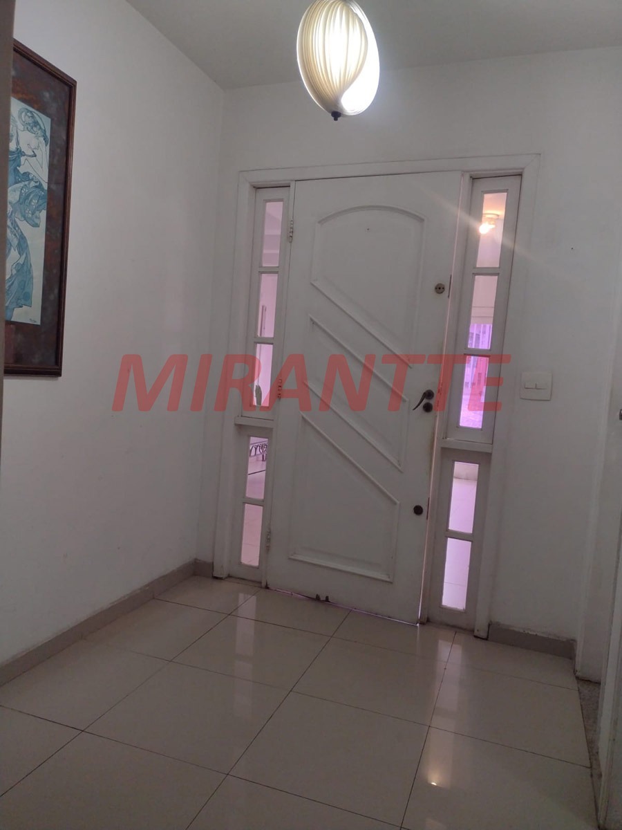 Sobrado de 300m² com 4 quartos em Jardim Virginia Bianca