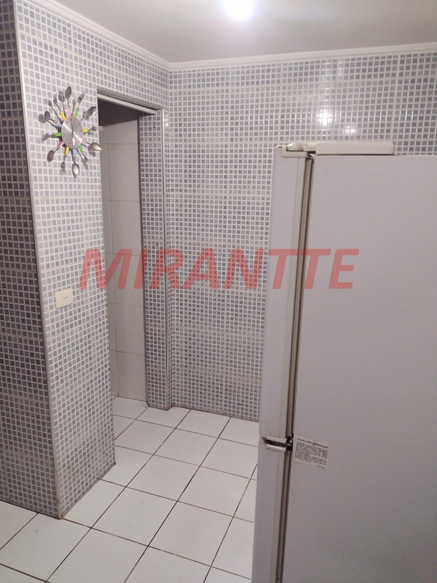 Sobrado de 300m² com 4 quartos em Jardim Virginia Bianca
