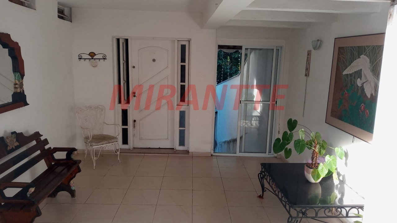 Sobrado de 300m² com 4 quartos em Jardim Virginia Bianca