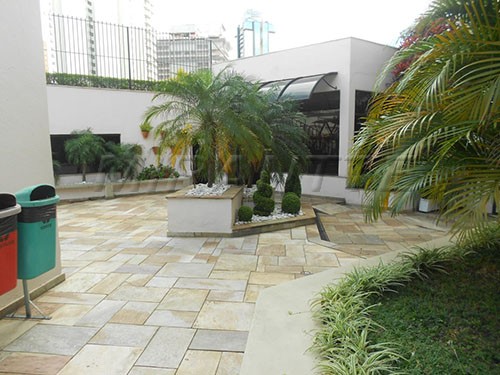 Apartamento de 168m² com 3 quartos em CENTRO