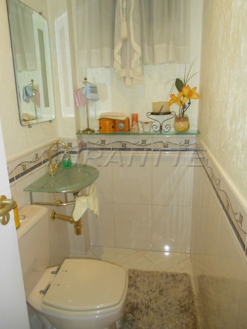 Apartamento de 168m² com 3 quartos em CENTRO