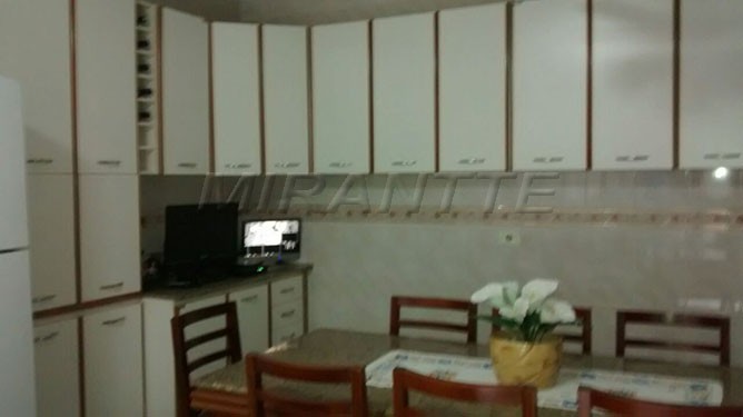 Comercial de 550m² com 6 quartos em Imirim
