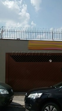 Comercial de 550m² com 6 quartos em Imirim