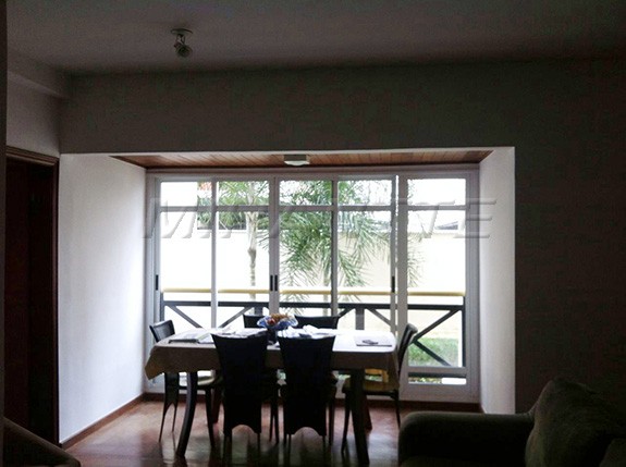 Apartamento de 98m² com 3 quartos em Indianópolis