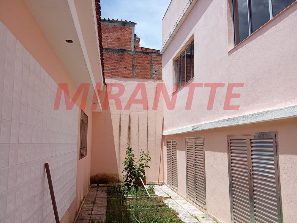 Casa terrea de 330m² com 4 quartos em Jardim Peri