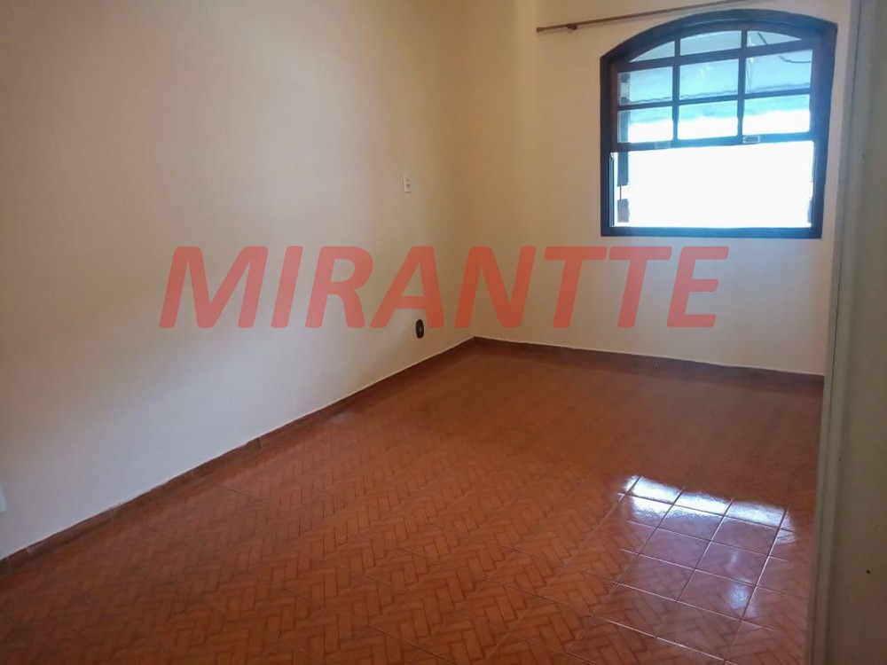 Sobrado de 180m² com 4 quartos em Santa Teresinha