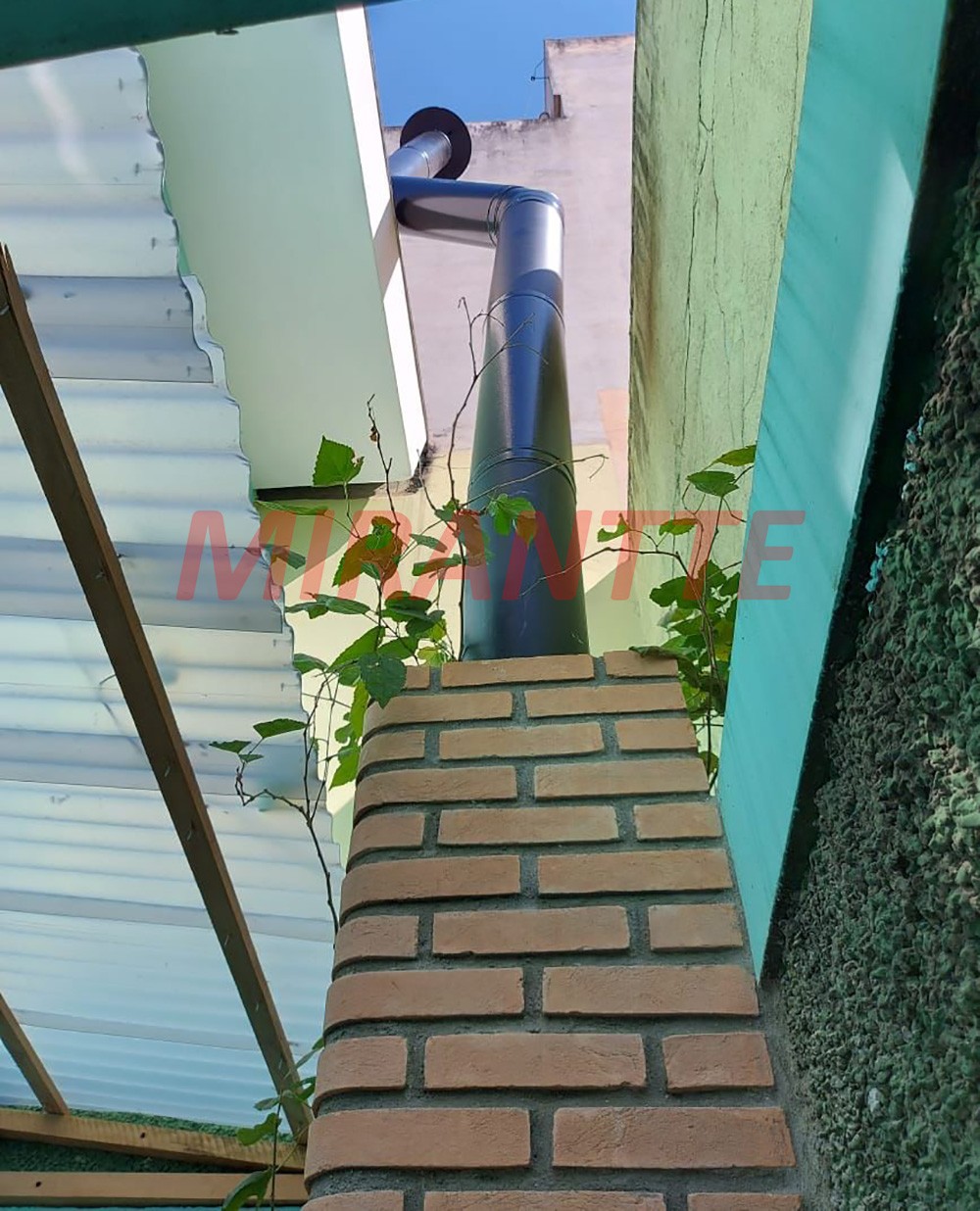 Sobrado de 180m² com 4 quartos em Santa Teresinha